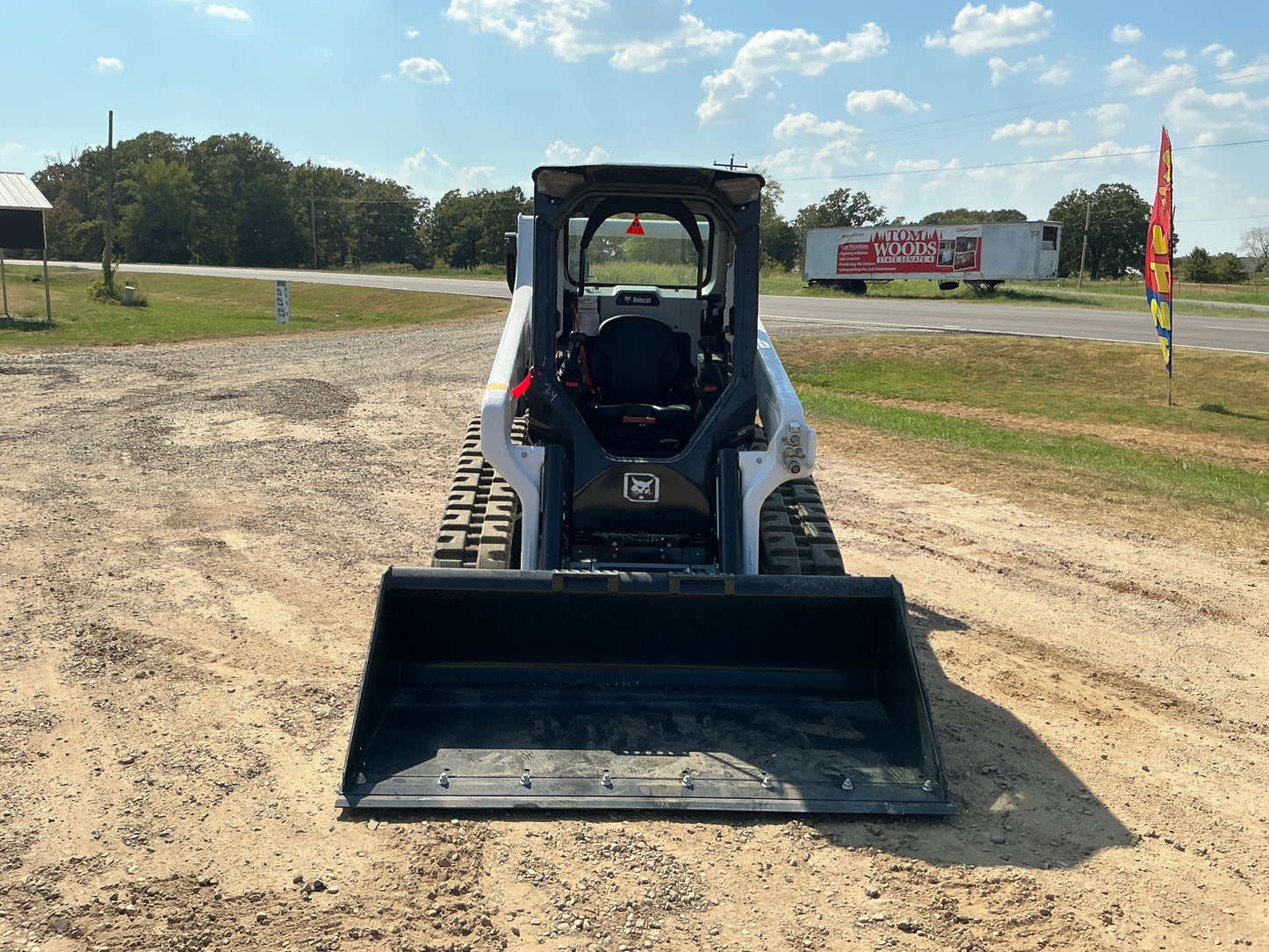 Bobcat T66-2 Skid Loader