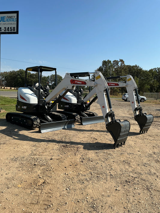 Bobcat E35-R2 Compact Excavator